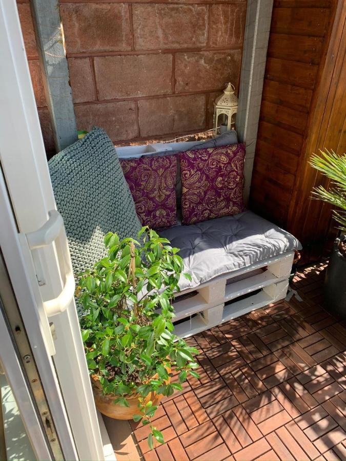 Pass The Keys Lovely 2Bedroom Flat With Balcony Единбург Екстериор снимка